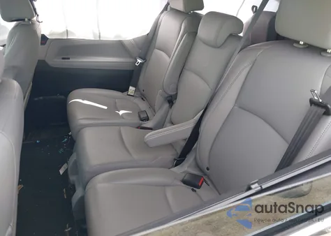 2018 Honda Odyssey Ex-L z USA, uszkodzony, nr VIN 5FNRL6H76JB050892